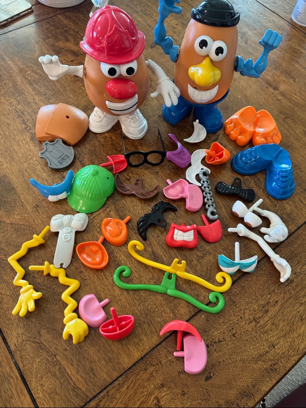 Toy Set with Interchangeable Accessories - Orange